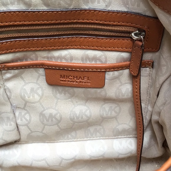 Michael Kors Tote Bag - Picture 7 of 13